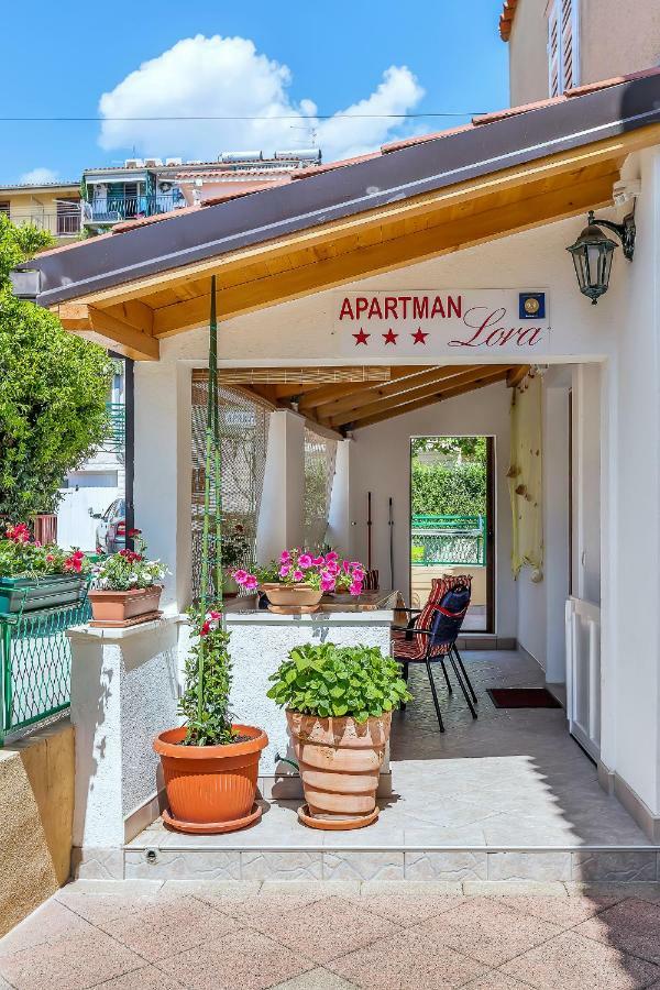 Lora Apartment Makarska